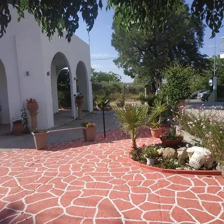 Aquarius Hotel 2*