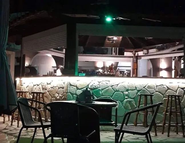 Aquarius 酒店 Skála Foúrkas